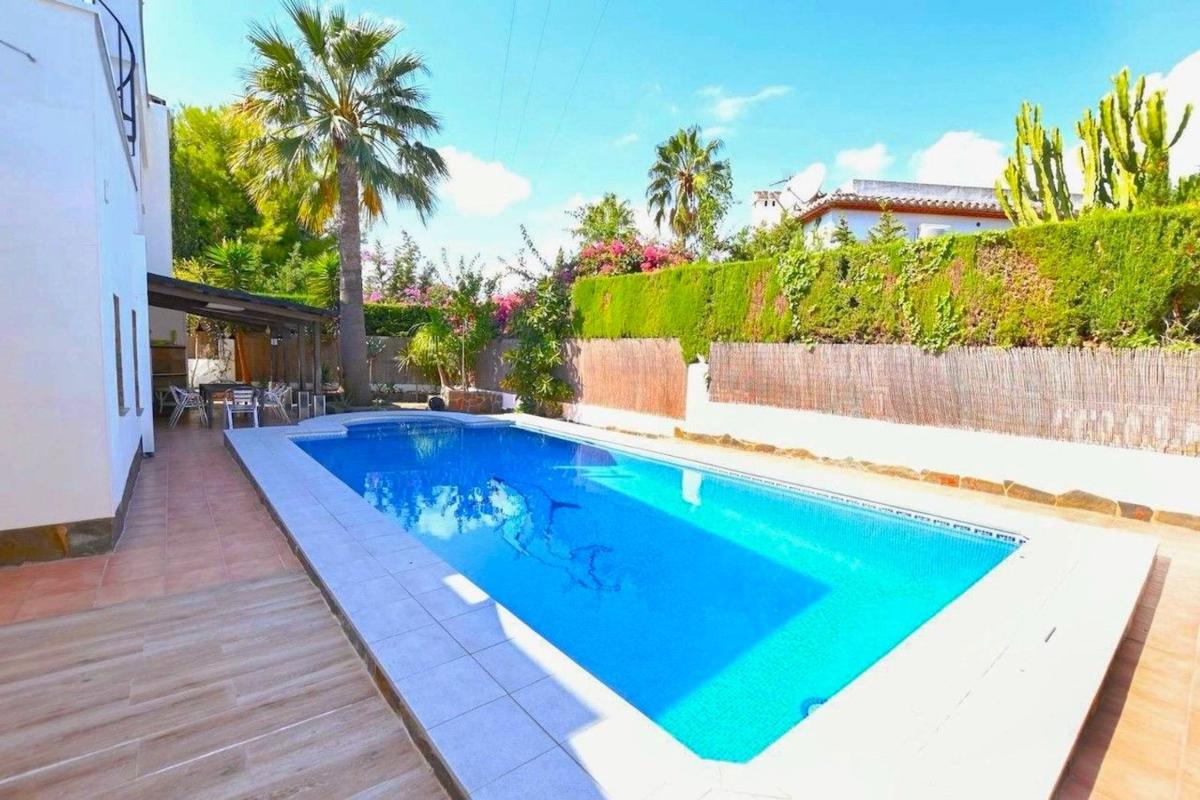 Продажа отдельного шале в Casa o chalet independiente en Cometa-Carrió, Calpe, Кальпе photo 2