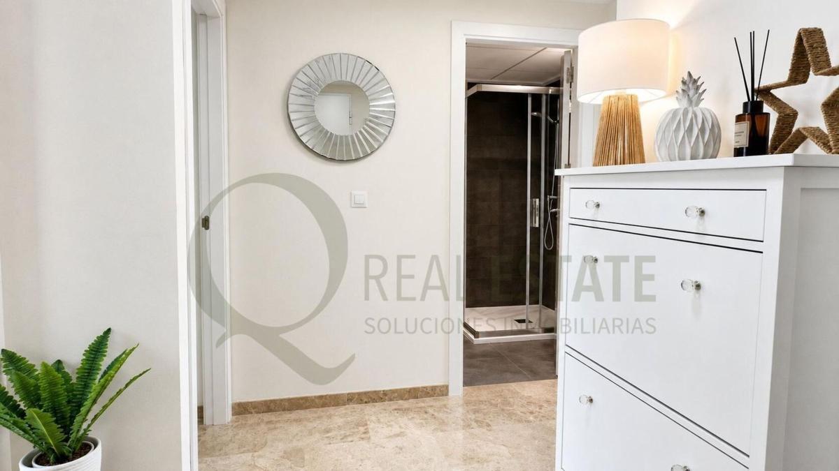 Sale of apartment in Piso en PAU 5, Alicante / Alacant, Alicante
photo 2