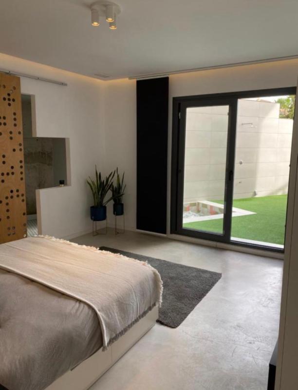 Продажа отдельного шале в Chalet pareado en Calle Clavel, 87, Blue Lagoon - Galán, San Miguel de Salinas, Сан-Мигель-де-Салинас photo 4