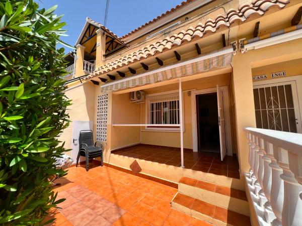 Duplex en venta en , San Miguel de Salinas photo 1