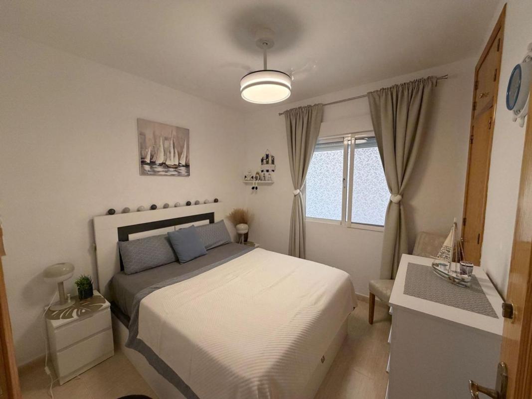 Venta de piso en Piso en Avenida de la Purisima, Playa del Cura, Torrevieja, Torrevieja
photo 5