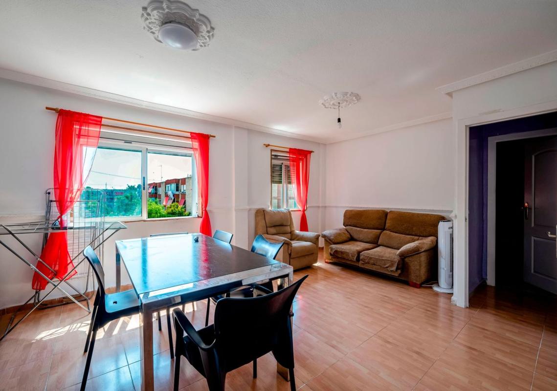 Sale of apartment in Piso en Maestro Rosillo, Juan XXIII, Alicante / Alacant, Alicante
photo 4