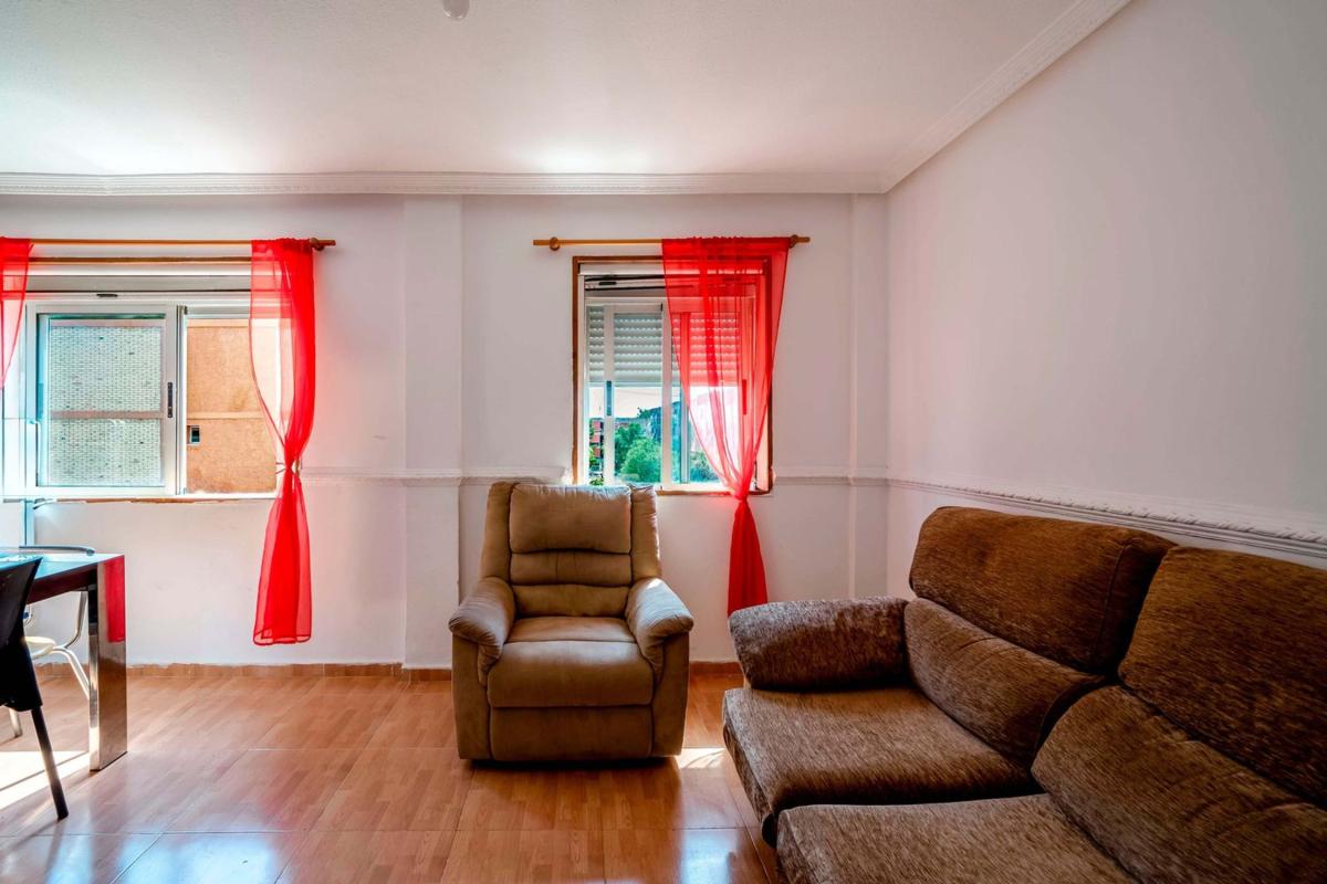 Sale of apartment in Piso en Maestro Rosillo, Juan XXIII, Alicante / Alacant, Alicante
photo 5