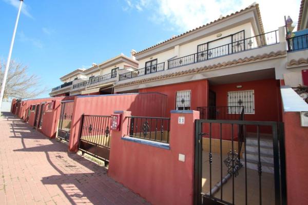 Chalet adosado en Parque Acuático - Sector 25, Torrevieja photo 1