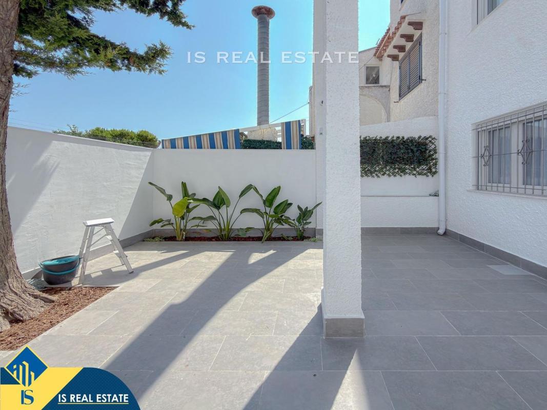 Продажа таунхауса в Chalet adosado en Nueva Torrevieja, Torrevieja , Торревьеха photo 3