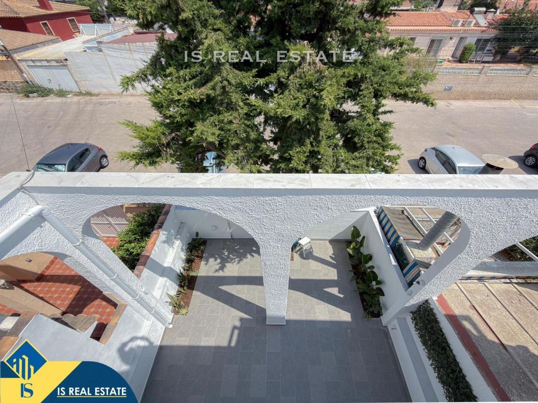Продажа таунхауса в Chalet adosado en Nueva Torrevieja, Torrevieja , Торревьеха photo 5