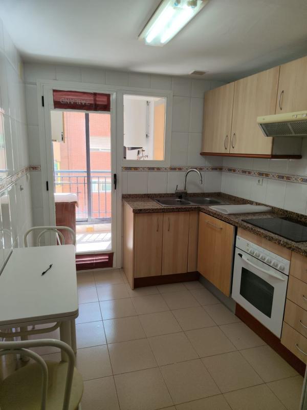 Venta de piso en Campoamor-Carolinas-Altozano, Alicante / Alacant
photo 3