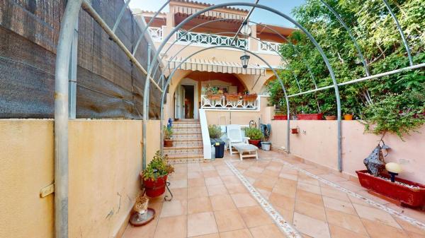 Chalet adosado en Avenida de la Armada Española, Calas de Santa Pola este, Santa Pola photo 1