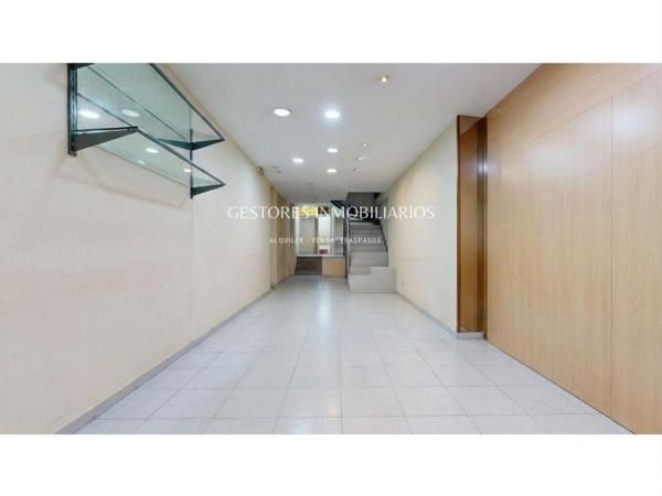 Budynek Mieszkalny o powierzchni 440m2 na sprzedaż w Alcoy photo 4