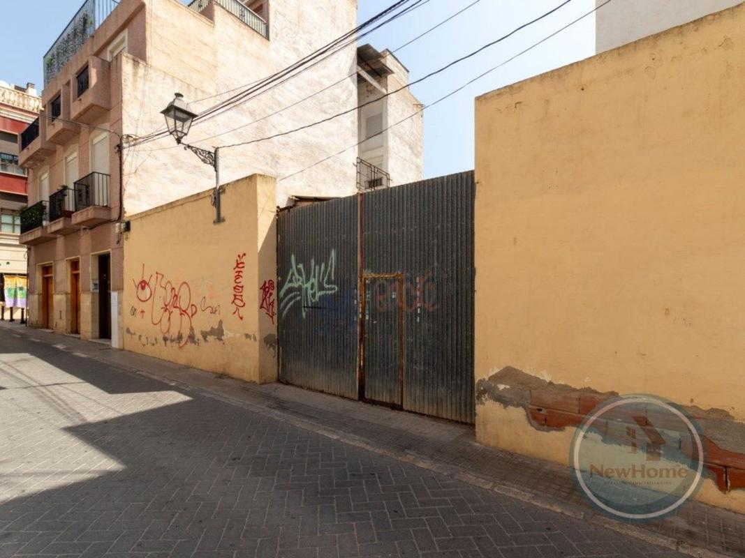 Terreno en venta en Elche / Elx, Alicante photo 2