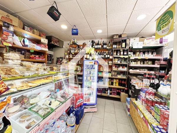 Tienda de alimentación en Avenida País Valencià, Centro, San Vicente del Raspeig thumbnail 3