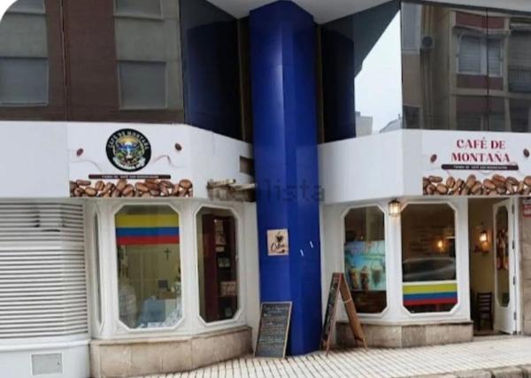 Cafetería, bar en Calle Pablo Iglesias, 3, Mercado, Alicante / Alacant photo 1