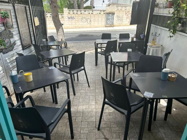 Cafetería en Camino del Faro, 37, Cabo de las Huertas, Alicante / Alacant photo 4