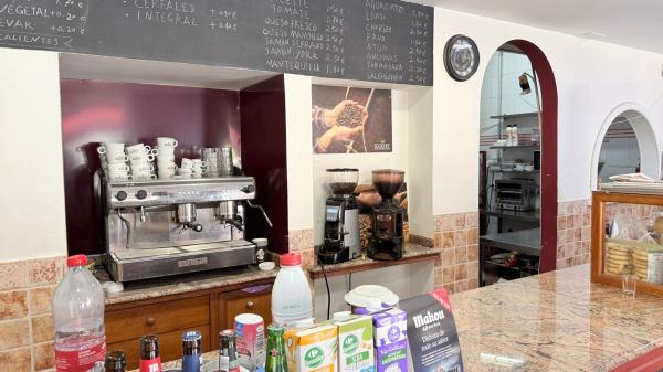 Panadería en Camino Colonia Romana, 9, La Albufereta, Alicante / Alacant thumbnail 2