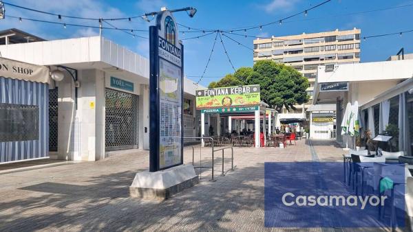 Heladería en Avenida de Holanda, Playa de San Juan, Alicante / Alacant thumbnail 2