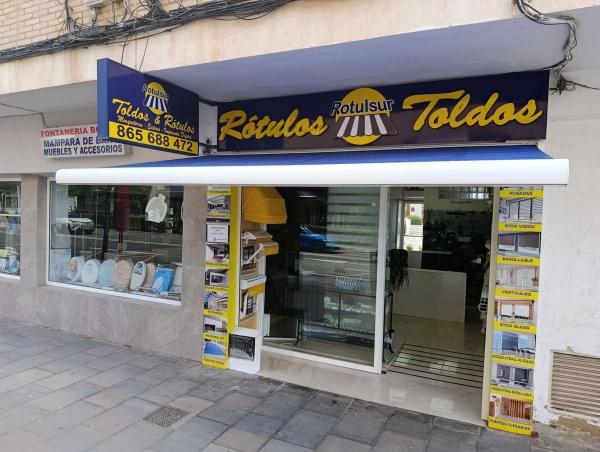 Negocio en Avenida Doctor Gregorio Marañón, 7, Puerto Deportivo, Torrevieja photo 1