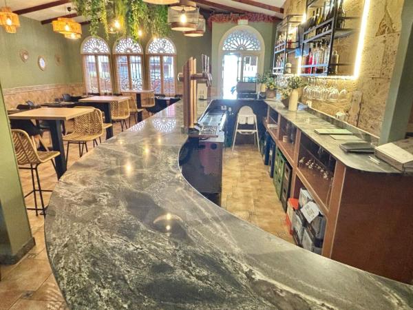 Pizzería, cafetería en Calle Conrado del Campo, Sector V-El Canal, Elche / Elx thumbnail 2