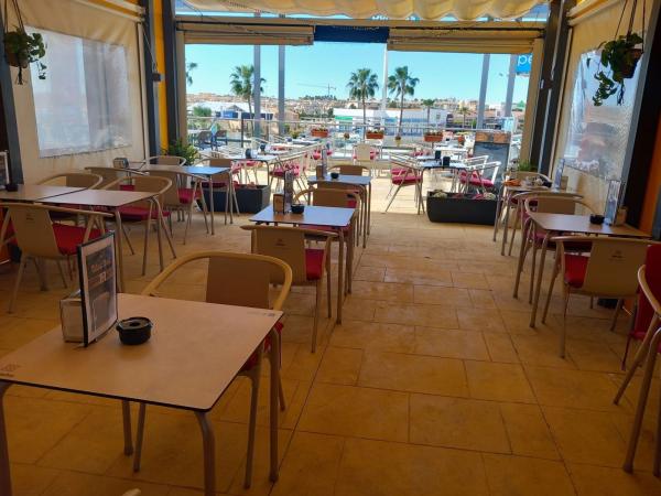 Cafetería en Carretera de Villamartín, 3, La Zenia, Orihuela photo 1
