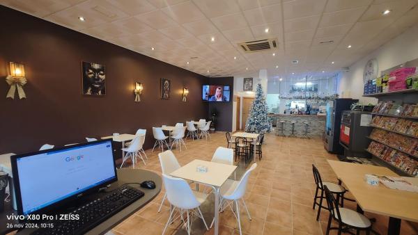 Cafetería en Carretera de Villamartín, 3, La Zenia, Orihuela thumbnail 2