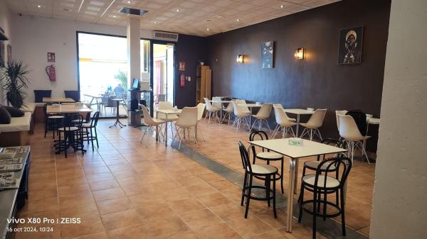 Cafetería en Carretera de Villamartín, 3, La Zenia, Orihuela thumbnail 3