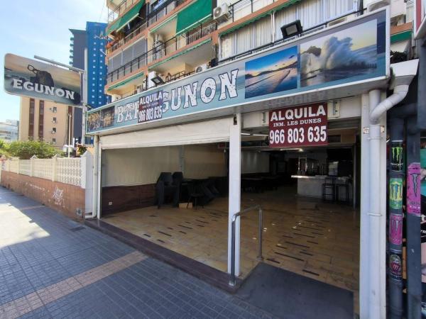 Bar en Pueblo Levante, Benidorm photo 1