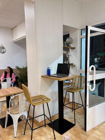 Cafetería en Calle de Tomàs Ortuño, 85, Centro Urbano, Benidorm thumbnail 2