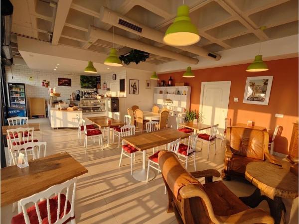 Cafetería en Villamartín, Orihuela thumbnail 2