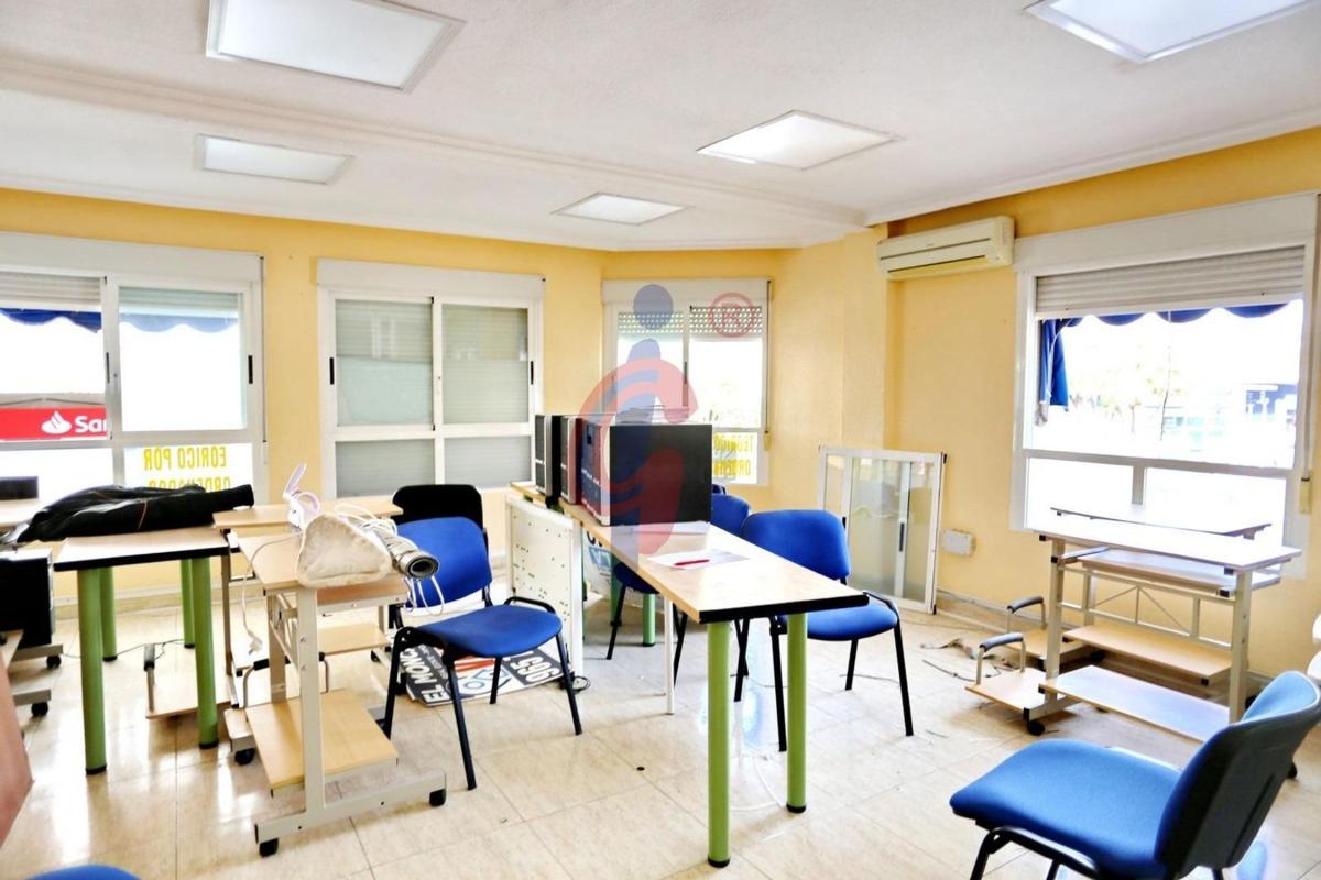 Properties for sale and rent in Spain photo 2