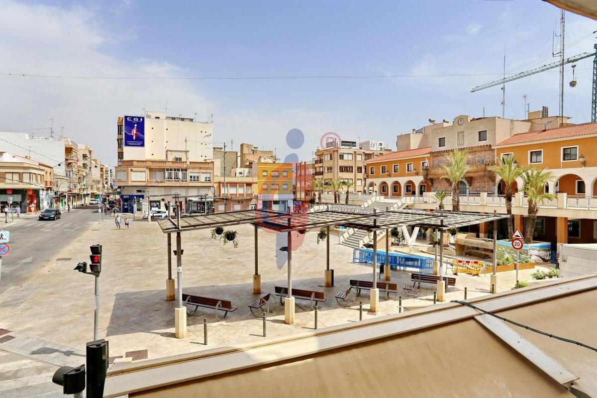 Properties for sale and rent in Spain photo 5