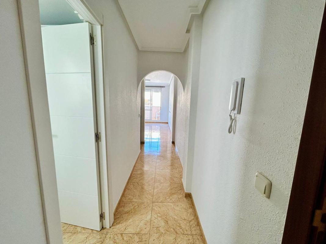 Venta de piso en Piso en El Molino, Torrevieja, Torrevieja
photo 3