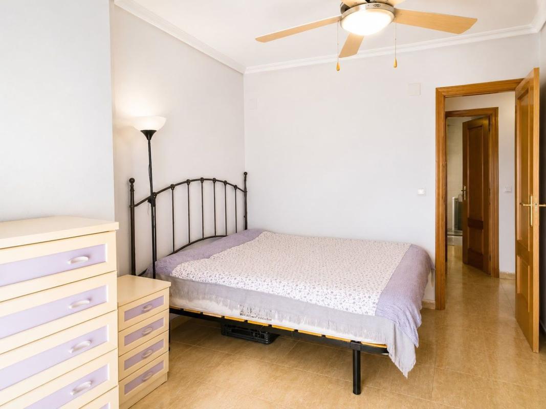 Sprzedaż mieszkania w Piso en Avenida Doctor Gregorio Marañón, 20, Puerto Deportivo, Torrevieja, Torrevieja
photo 5