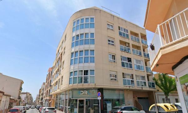 Venta de piso en Piso en Avenida Diego Ramírez Pastor, Centro - Muelle Pesquero, Torrevieja, Torrevieja
thumbnail 2