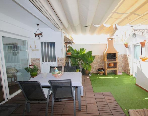 Chalet pareado en Los Álamos, Torremolinos photo 1