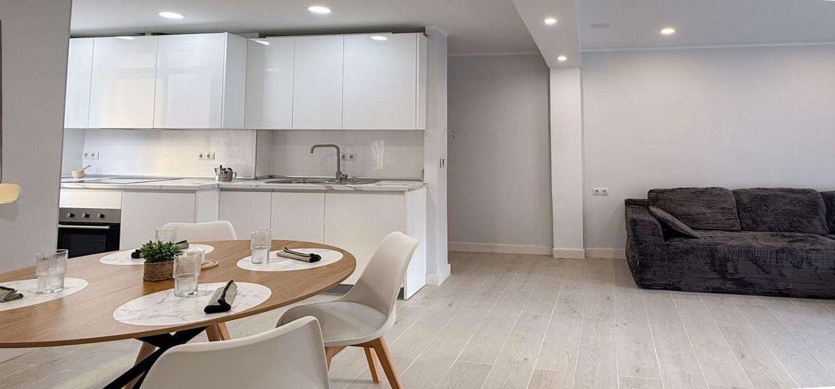 Venta de piso en Piso en Calle Valladolid, 4, Centro Ciudad, Fuengirola, Fuengirola
photo 3
