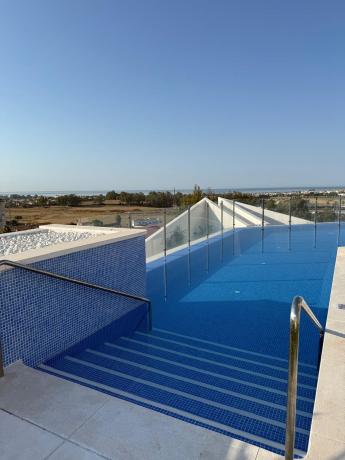 Venta de piso en Piso en Calle Torrente Ballester, 6, Rodeo Alto-Guadaiza-La Campana, Marbella, Marbella
thumbnail 2