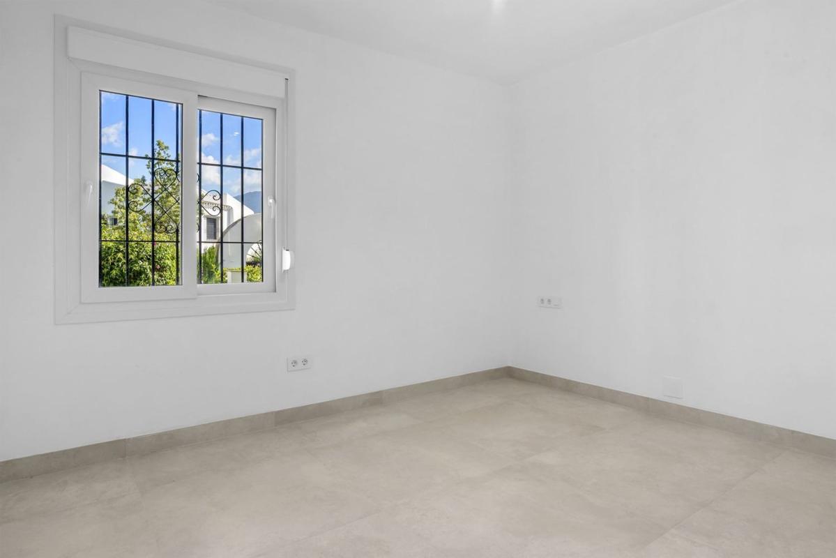 Продажа квартиры на Piso en Urbanizacion n Andal Malabo, 1, Nueva Andalucía, Marbella, Марбелла
photo 2