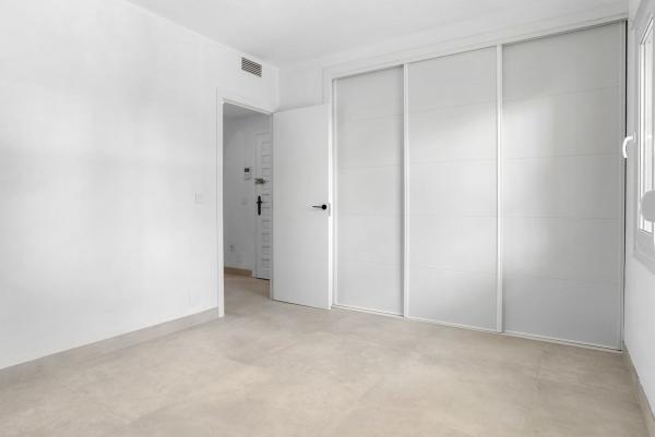 Продажа квартиры на Piso en Urbanizacion n Andal Malabo, 1, Nueva Andalucía, Marbella, Марбелла
 photo 3