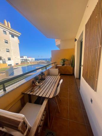 Продажа квартиры на Piso en Calle Almuñécar, 4, Zona Centro Comercial Torrequebrada, Benalmádena, Бенальмадена
 photo 1
