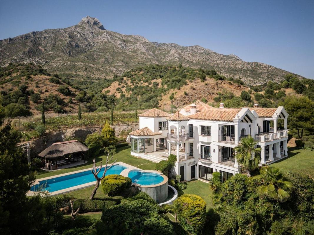 Properties for sale and rent in Spain photo 2