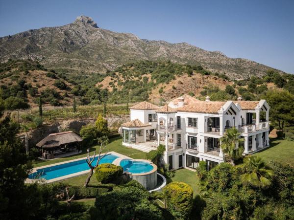 Casa o chalet independiente en Diseminado Poligono 03, Nagüeles, Marbella thumbnail 2