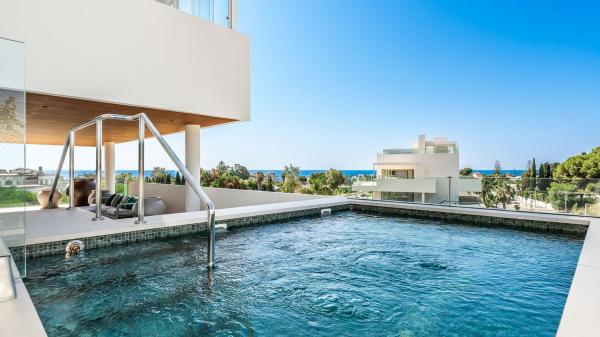 Venta de piso en Piso en Urbanización Lomas de Río Verde, Las Lomas de Río Verde, Marbella, Marbella
photo 1