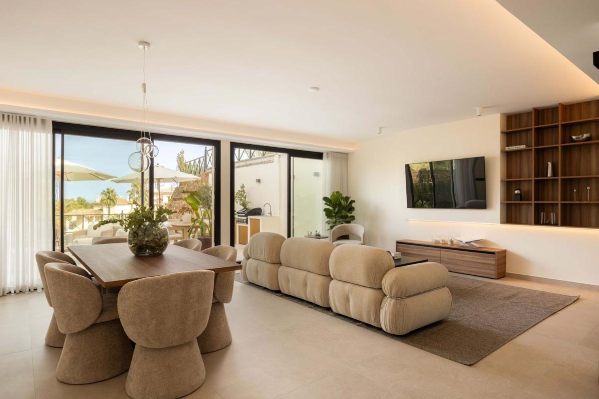 Venta de piso en Piso en Urbanizacion n Andalucia j, Los Naranjos, Marbella, Marbella
photo 5