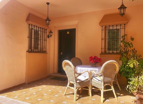 Chalet pareado en Los Álamos, Torremolinos photo 2