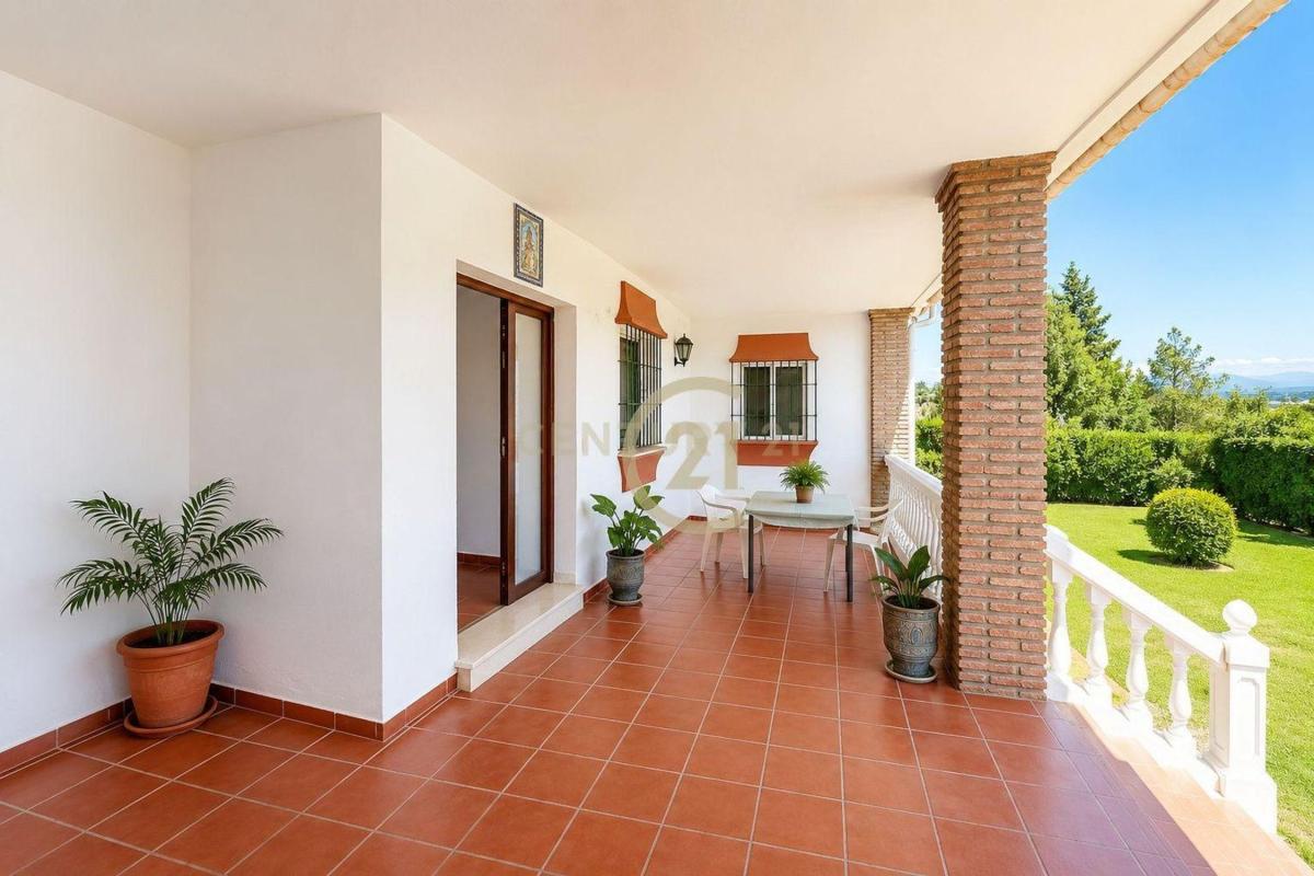 Propiedades en venta y alquiler en España photo 5
