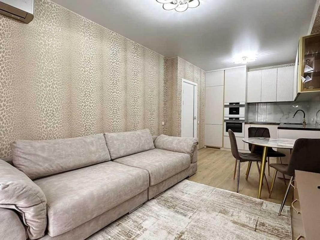 Venta de piso en Piso en C. Poetisa Aurora Cánovas, 4, Martiricos - La Roca, Málaga, Málaga
photo 2