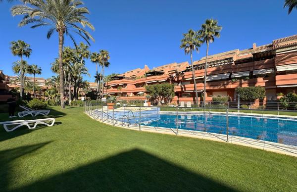 Venta de piso en Piso en Avenida de Julio Iglesias, Puerto Banús, Marbella, Marbella
thumbnail 3