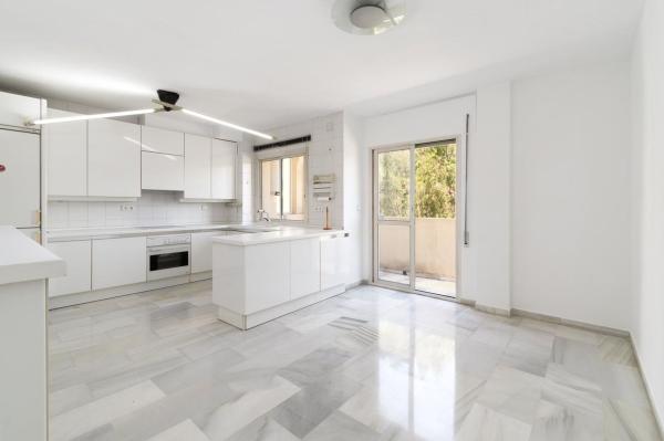 Ático en venta en  Ático en Jacinto Benavente, 19, Ricardo Soriano, Marbella, Marbella photo 4