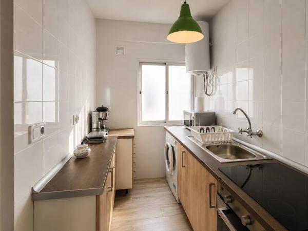 Venta de piso en Piso en Calle Ruy López, 60, Camino de Antequera, Málaga, Málaga
thumbnail 3