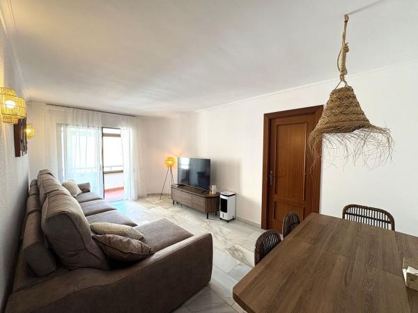 Venta de piso en Piso en Avenida Ramón y Cajal, Playa Bajadilla-Puertos, Marbella, Marbella
thumbnail 2