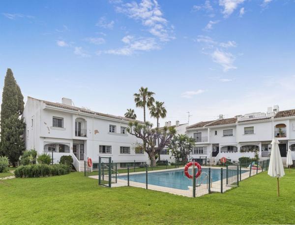 Chalet adosado en Casco Antiguo, Marbella photo 1